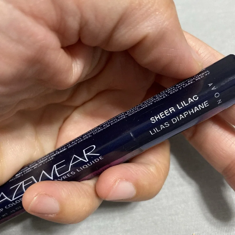 Avon ultra glazewear